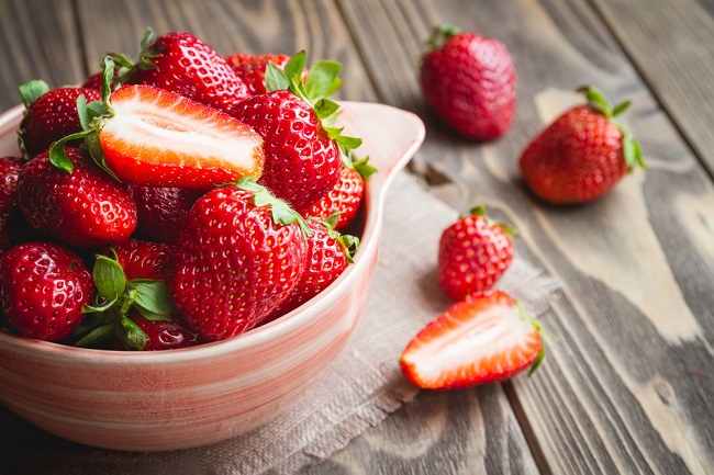 strawberry sehat