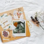 membuat scrapbook