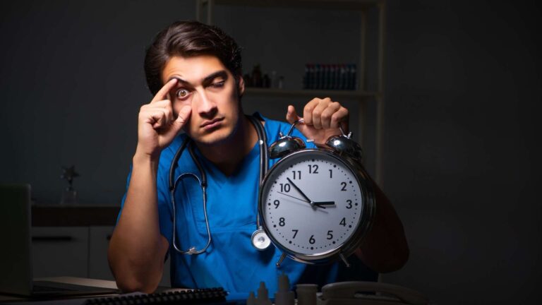 Cara Menjalani Begadang Sehat Tanpa Merusak Tubuh