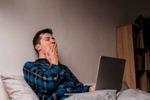 menghindari kebiasaan begadang