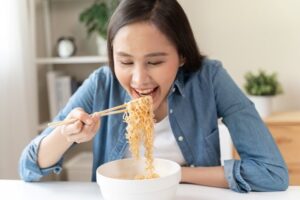 sering konsumsi mie instan