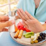 mengurangi konsumsi garam